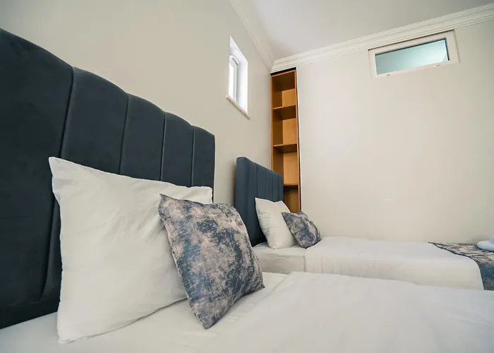 Downtown Bayrak Residences *